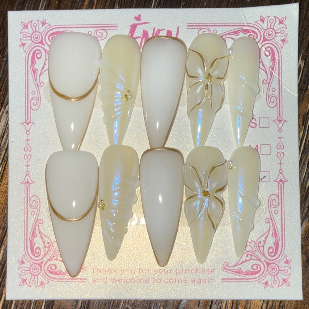 Neutral Pearl Stiletto Press-On Nails with Gold Accent - Women Makeup - Large